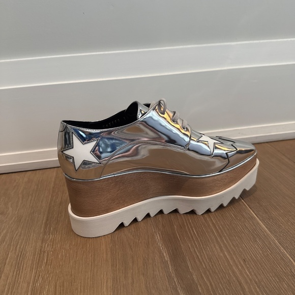 Stella McCartney Chrome Star Shoe - Picture 2 of 3